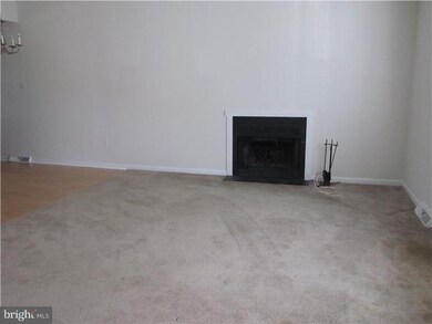 1402 Franklin Ct unit 19, Lansdale, PA 19446 - photo 7