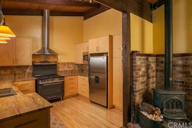 Kitchen 1