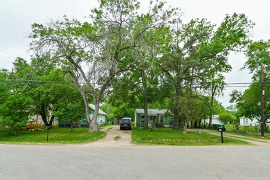 1939 Knoll St, Houston, TX 77080 - photo 2