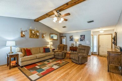 06_112ThurstonPl_2011_FlexMLS800x600_800