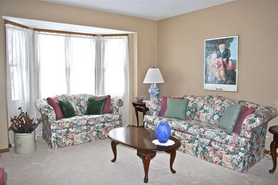 116 Michael Ave, Mundelein, IL 60060 - photo 2