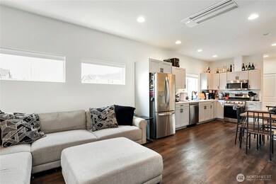 981 NW Highgarden Dr, Bremerton, WA 98311 - photo 6