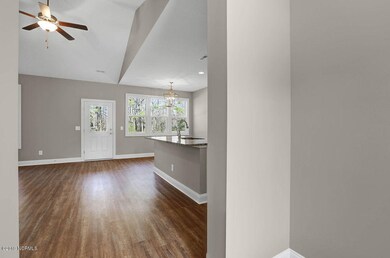 2532 Sloop Point