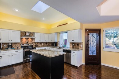Crisp & clean kitchen w/custom door