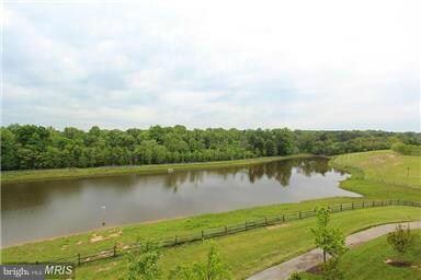 8600 Roaming Ridge Way unit 405, Odenton, MD 21113 - photo 5