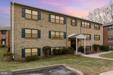 28 Alanbrooke Ct unit 28E, Towson, MD 21204 - photo 2