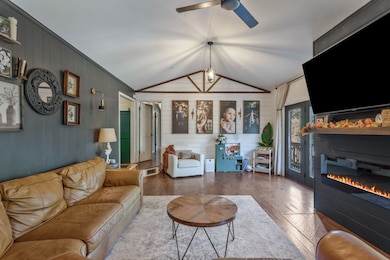 1033 Rolling Fields Cir, Columbia, TN 38401 - photo 5