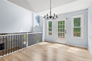 609 N Crest Dr, Raymore, MO 64083 - photo 7