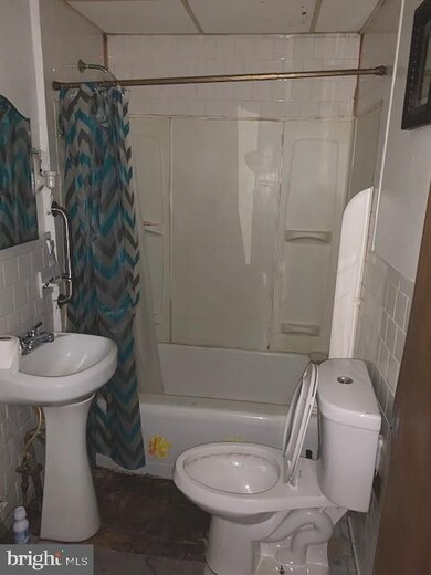 102 S Highland Ave, Baltimore, MD 21224 - photo 3