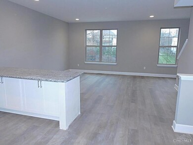 381 Cityscape West Dr, Cincinnati, OH 45205 - photo 4