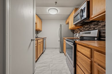 1 Russell St unit 15, Middletown, CT 06457 - photo 3