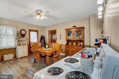 967 Coldspring Rd, Fayetteville, PA 17222 - photo 6