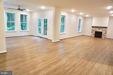 14815 Buckingham Ct, Swan Point, MD 20645 - photo 3