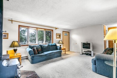 22938 Yucca Ct, Bend, OR 97701 - photo 6