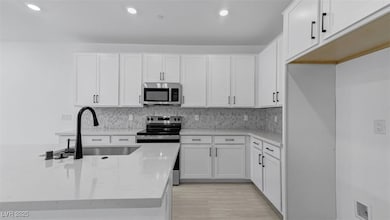 1536 Hopeful Lark Ln, Las Vegas, NV 89138 - photo 6