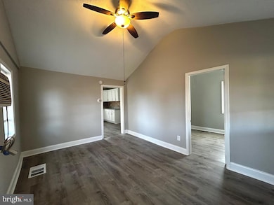 448 Plum Aly, Spring City, PA 19475 - photo 5