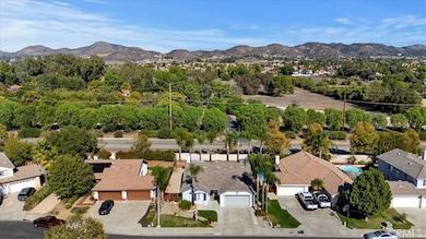 21834 Heliotrope Ln, Wildomar, CA 92595 - photo 5