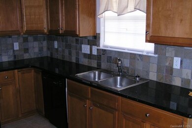 105 Planters Dr, Statesville, NC 28677 - photo 3