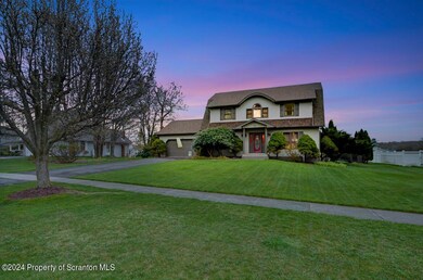 925 Appletree Rd, Moscow, PA 18444 - photo 2