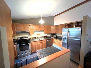 18 Iris Rd, Milford, NH 03055 - photo 7