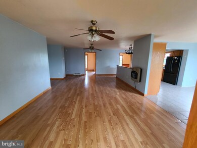 7362 Windmill Rd, Greencastle, PA 17225 - photo 5