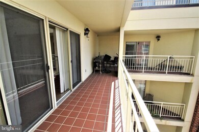 960 Fell St unit 613, Baltimore, MD 21231 - photo 2