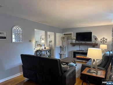 42 Willow Way, Wanaque, NJ 07465 - photo 3