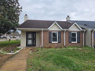 29 Holly Hill Ln, Portsmouth, VA 23702 - photo 2