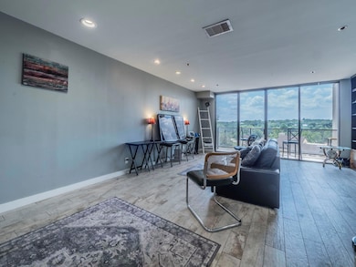 Towers Of Town Lake unit 4A4, Austin, TX 78701 - photo 4