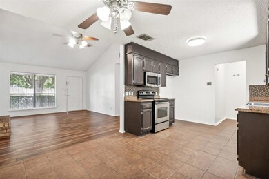 517 Pemberton Dr, Fort Worth, TX 76108 - photo 6