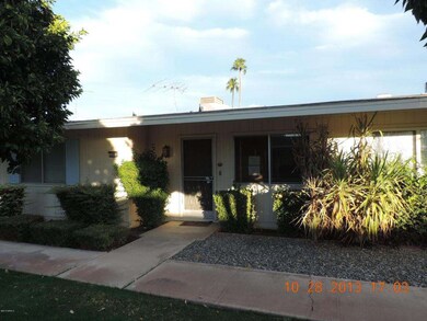 10905 W Santa fe Dr, Sun City, AZ 85351 - photo 6