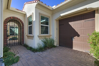 2381 W Aster Pl-7