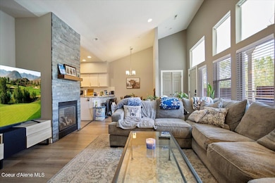 18-Pine Street Condo18