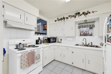 305 W Maple Ave, McAllen, TX 78501 - photo 6