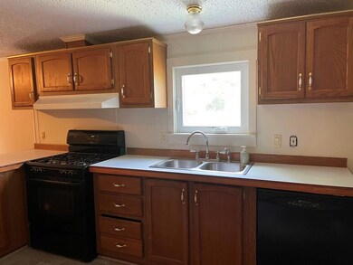 2417 Thornton Ave, Parsons, KS 67357 - photo 7