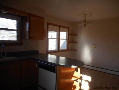 16 Swartson Ct, Albany, NY 12209 - photo 6