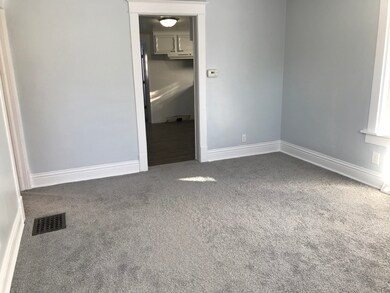 107 E Washington St, Princeton, IL 61356 - photo 2