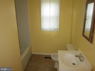 11019 Brookland Rd, Glenn Dale, MD 20769 - photo 2
