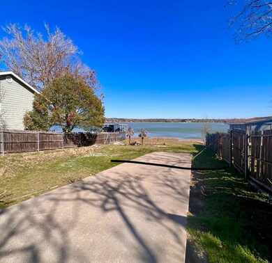 1124 W Lake Dr, Weatherford, TX 76087 - photo 7
