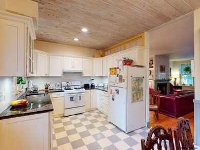 118 Jefferson St, Albany, NY 12210 - photo 4