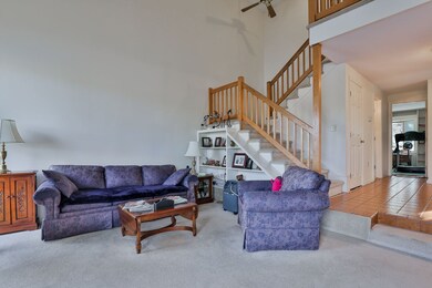 35 Walden Pond Dr, Nashua, NH 03064 - photo 5