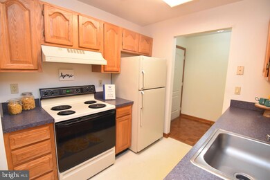 23140 Cobblestone Ln unit 307, California, MD 20619 - photo 6
