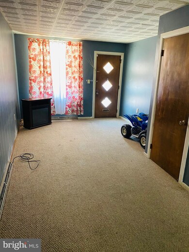 1227 Moss St, Reading, PA 19604 - photo 4