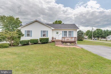 24 Putnam Dr, Inwood, WV 25428 - photo 2