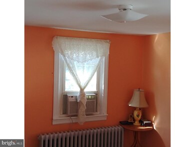 311 W 8th St, Lansdale, PA 19446 - photo 3