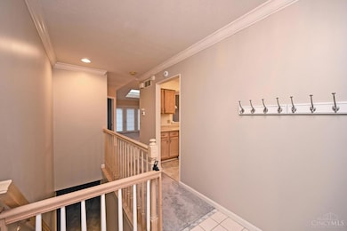 8119 Witts Meadow Ln, Cincinnati, OH 45255 - photo 5