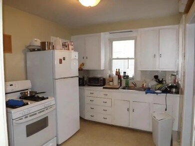 48 Teel St unit 1, Arlington, MA 02474 - photo 3