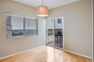 Dining area with bbq balcony right off of the kitc