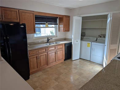 4567 Shoshone Trail unit 167, Sarasota, FL 34233 - photo 4