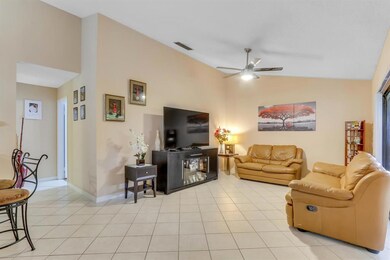 LIVING ROOM2